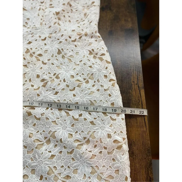 ANN TAYLOR LOFT WHITE SLEEVELESS EYELET LACE DRESS BACK ZIP SZ. 6 MSRP $118 - mordernwear.com ANN TAYLOR LOFT WHITE SLEEVELESS EYELET LACE DRESS BACK ZIP SZ. 6 MSRP $118 - mordernwear.com